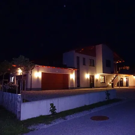 Haus Lienbacher Διαμέρισμα Φλαχάου